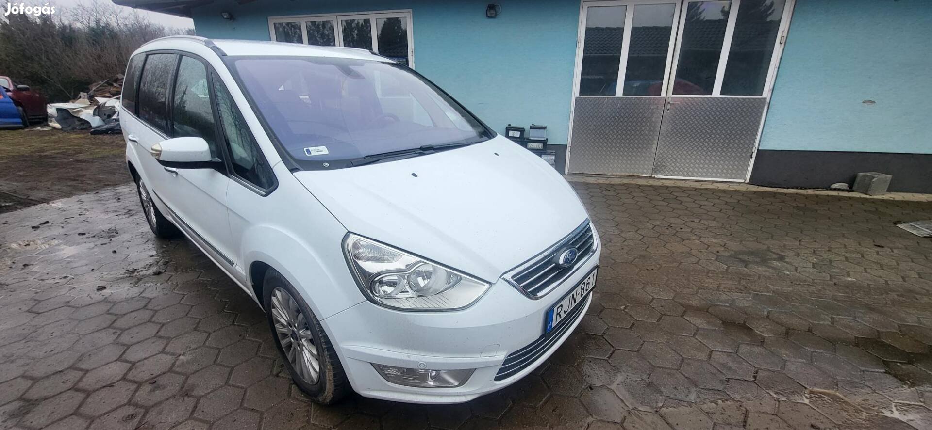 Ford Galaxy 2.0 TDCi Titanium [7 személy] Indul...